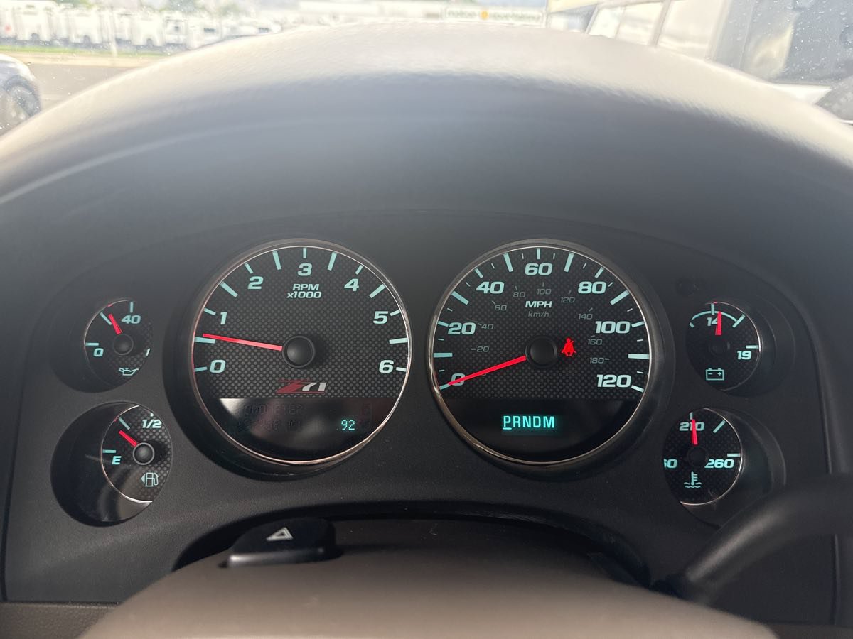 Used 2013 Chevrolet Avalanche LT w/ Suspension Package, Off-Road AWD/4WD image 26