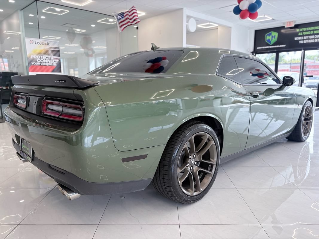 Used 2021 Dodge Challenger R/T Scat Pack w/ Dynamics Package RWD image 12