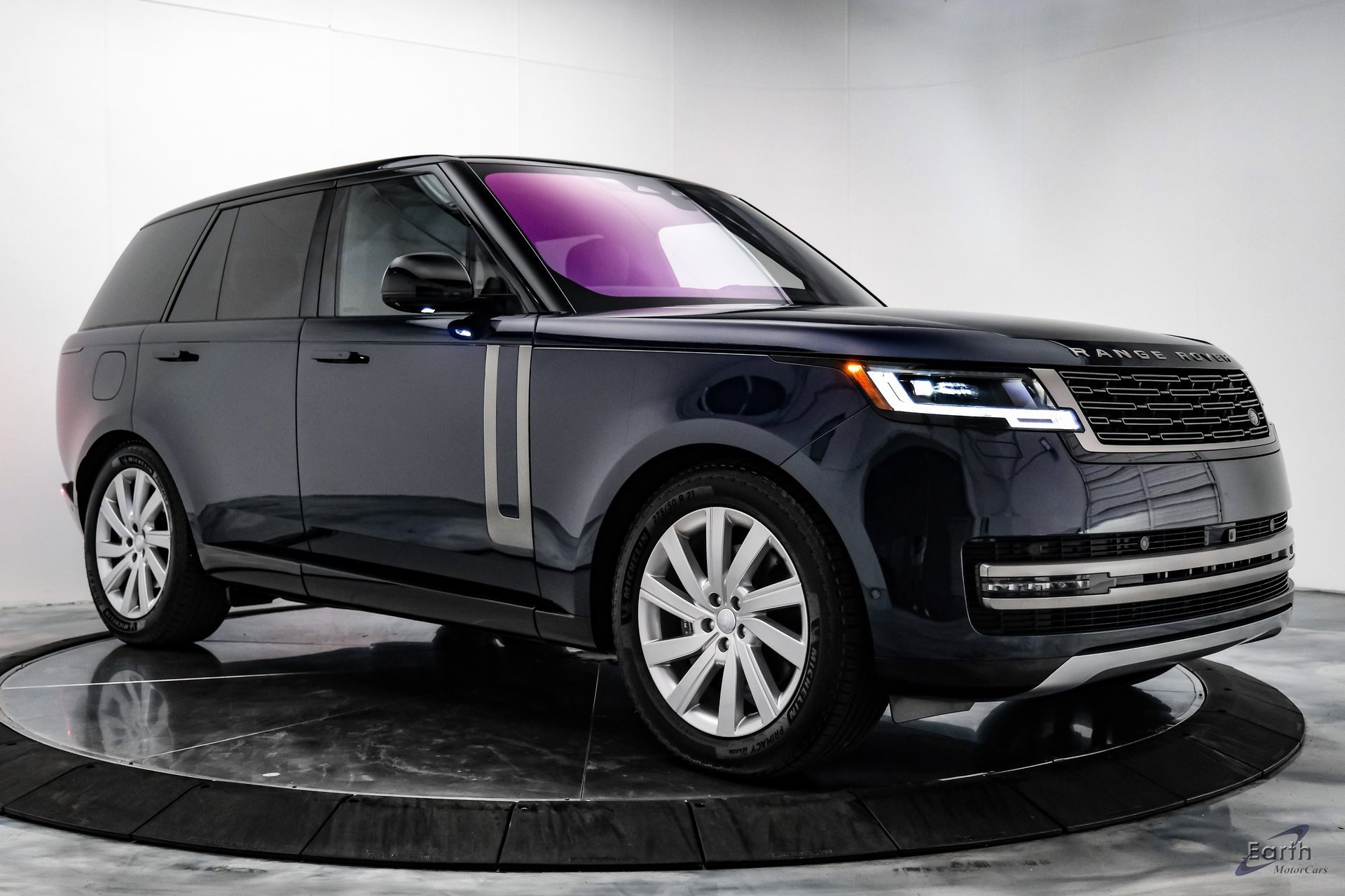 Used 2023 Land Rover Range Rover SE image 17