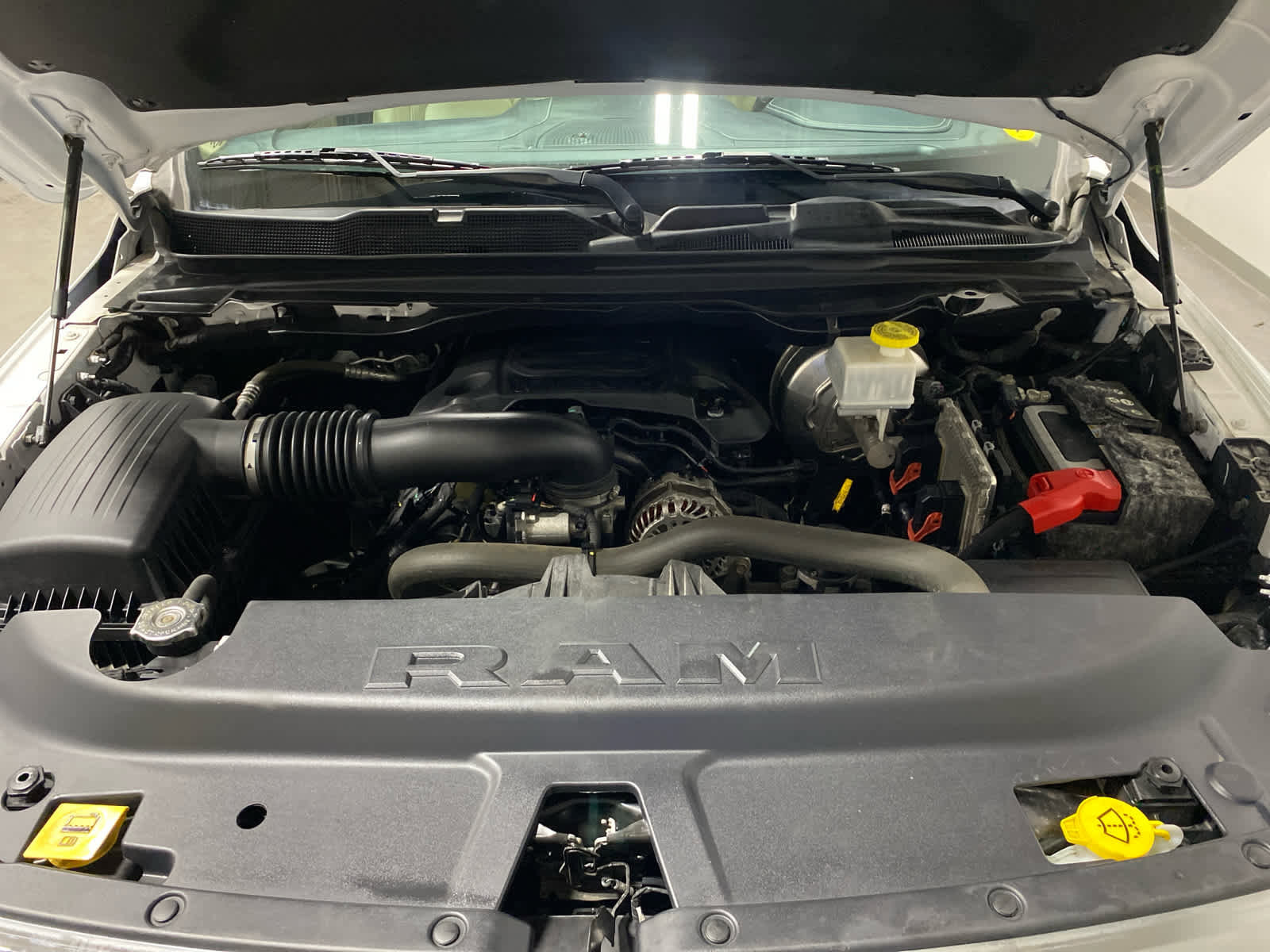 Used 2020 RAM 1500 Limited AWD/4WD image 34