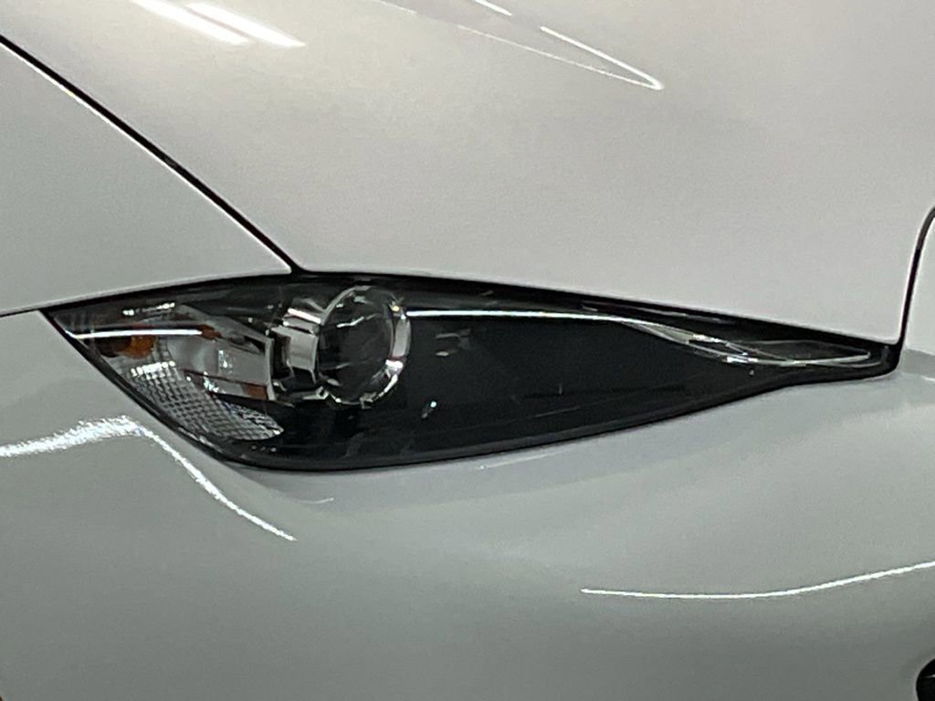 Used 2017 MAZDA MX-5 Miata RF Grand Touring image 29