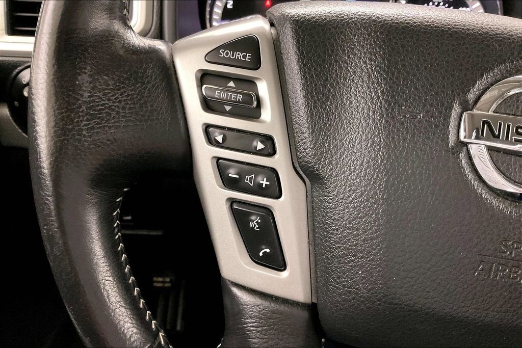 Used 2019 Nissan Titan PRO-4X w/ Pro-4x Utility Package image 12