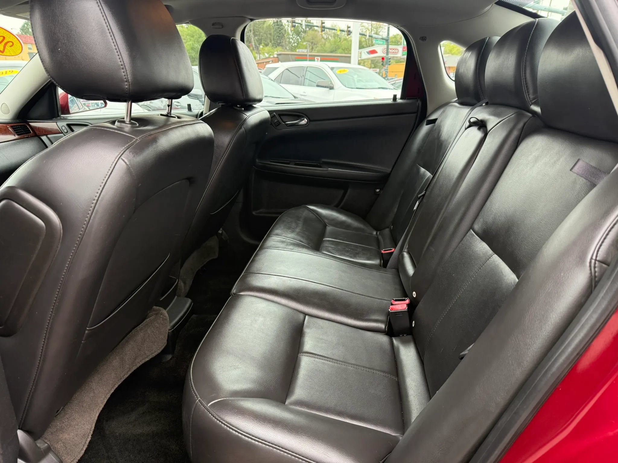 Used 2011 Chevrolet Impala LTZ FWD image 13