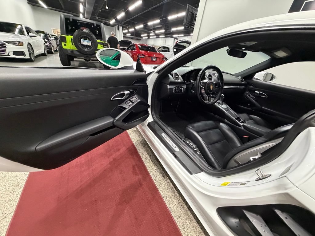 Used 2019 Porsche 718 Cayman S RWD image 22