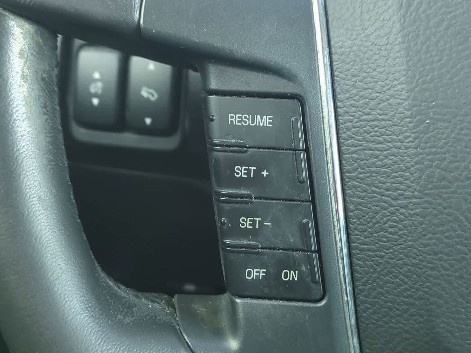 Used 2011 Ford Taurus Limited w/ 303A Rapid Spec Order Code FWD image 24