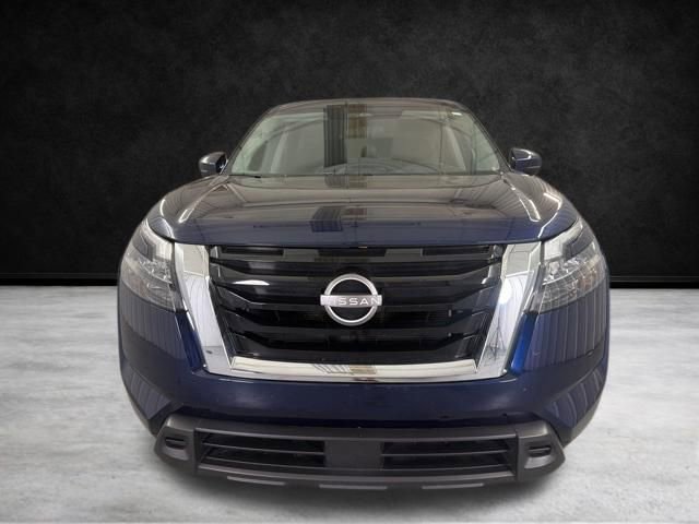Used 2024 Nissan Pathfinder SV FWD image 4