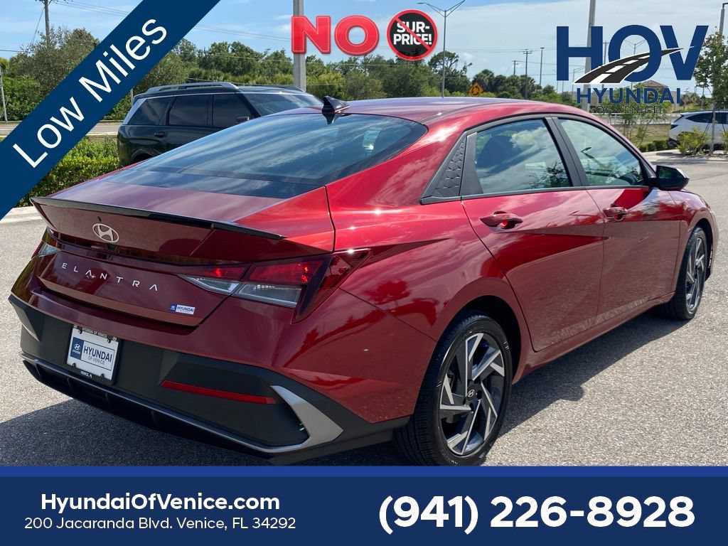 Certified 2025 Hyundai Elantra Sport FWD image 10