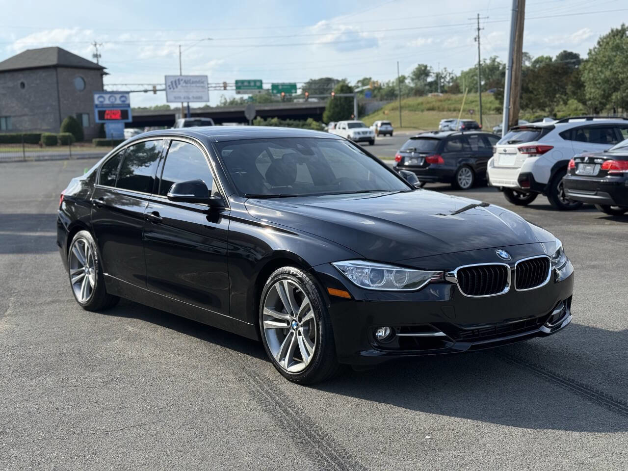 Used 2012 BMW 335i Sedan RWD image 2