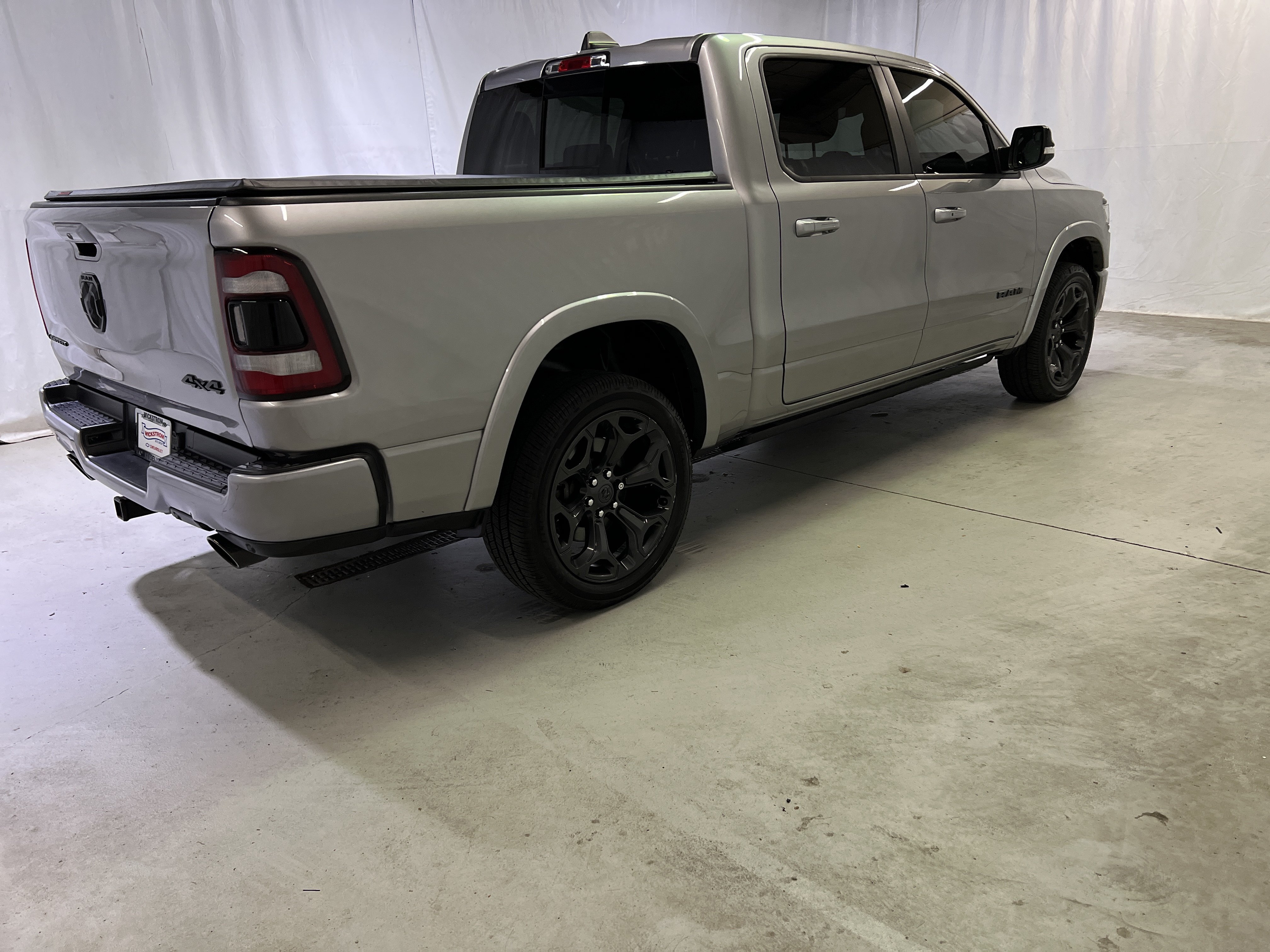 Used 2022 RAM 1500 Limited w/ Night Edition AWD/4WD image 16