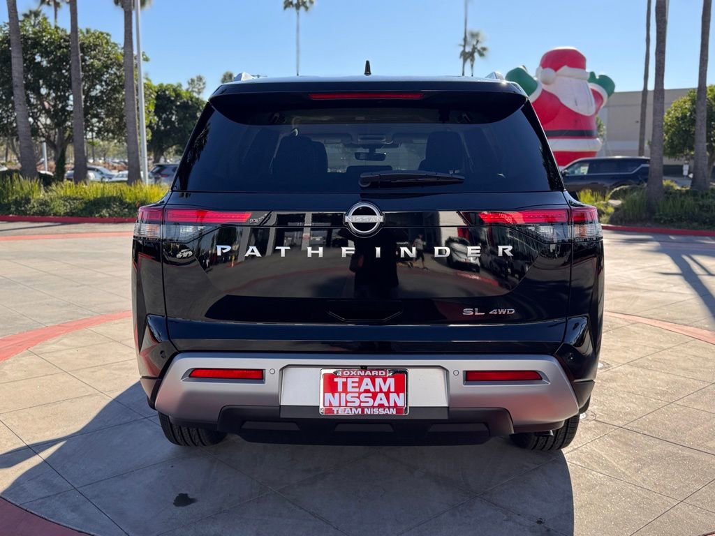 New 2025 Nissan Pathfinder SL image 6
