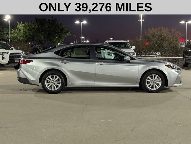 Used 2025 Toyota Camry LE FWD image 4