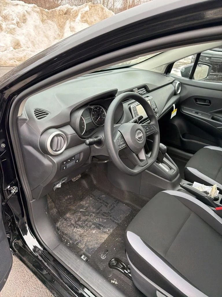 Used 2025 Nissan Versa S w/ Trunk Package FWD image 13