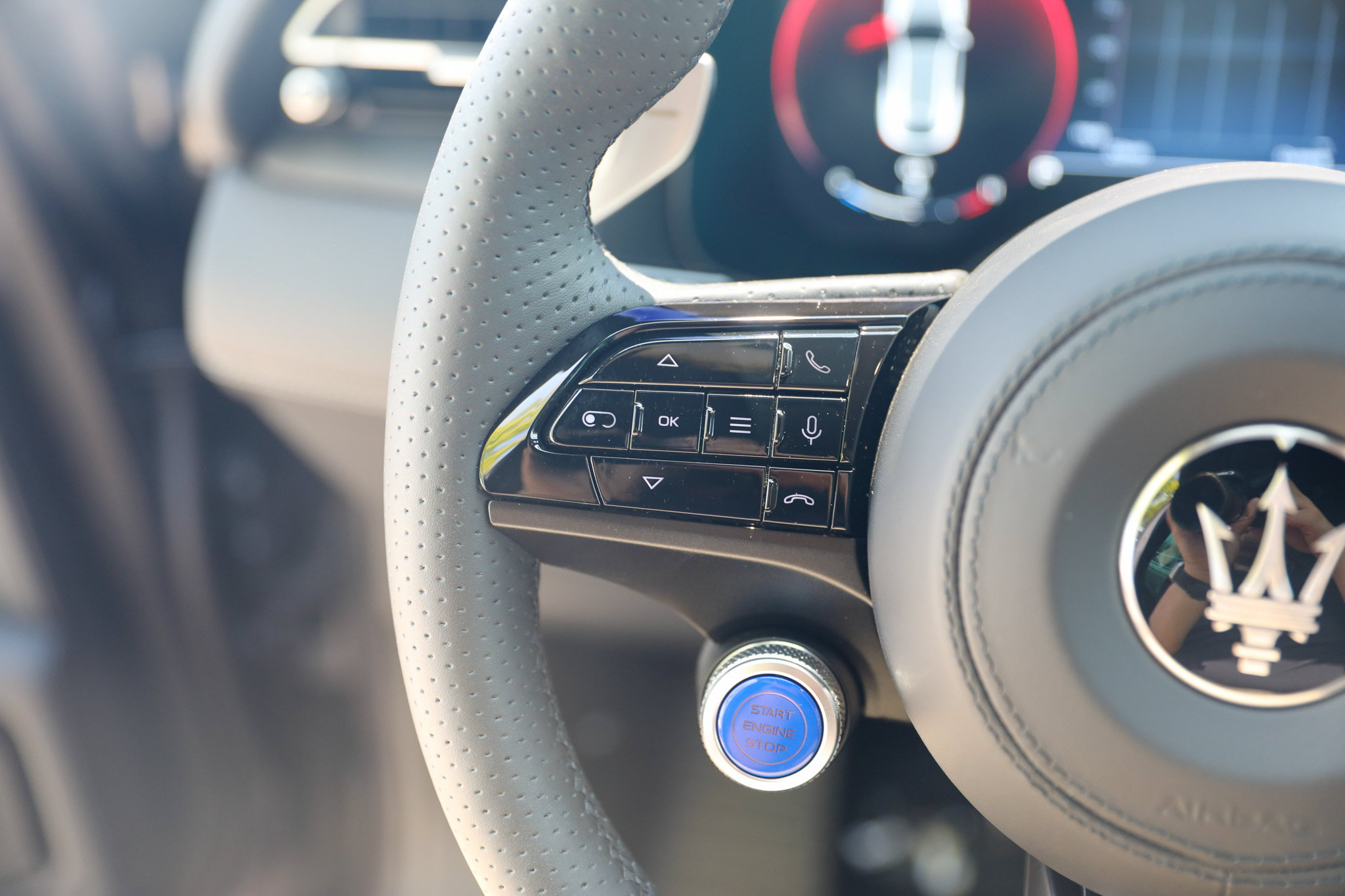 Used 2024 Maserati Grecale GT AWD/4WD image 39