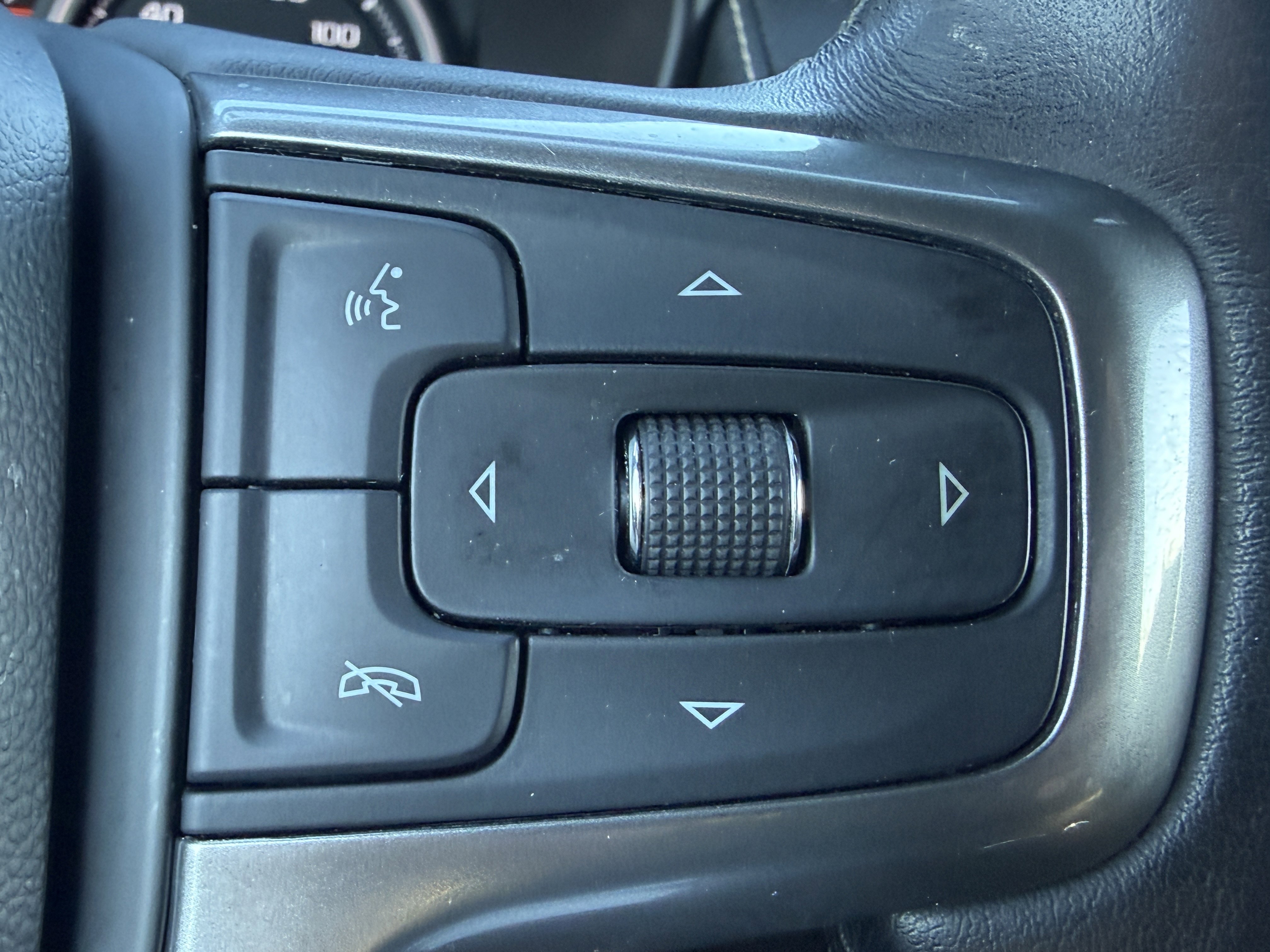 Used 2021 Chevrolet Suburban Premier image 38