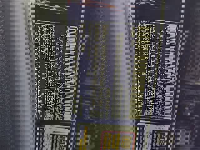 Used 2025 Mercedes-Benz GLC 300 4MATIC image 90