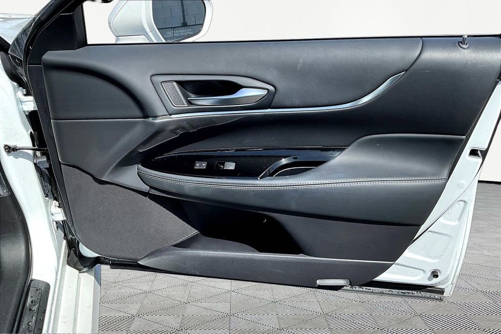 Used 2021 Toyota Mirai w/ Advanced Technology Package RWD image 26