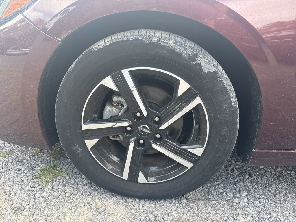 Used 2025 Nissan Sentra SV image 10