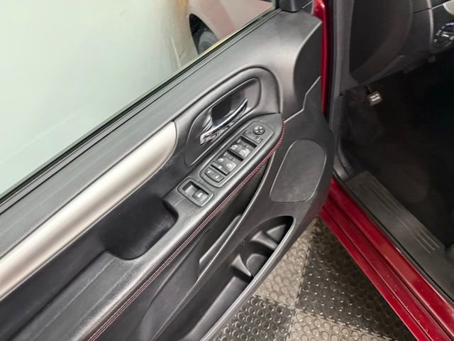 Used 2019 Dodge Grand Caravan GT image 17