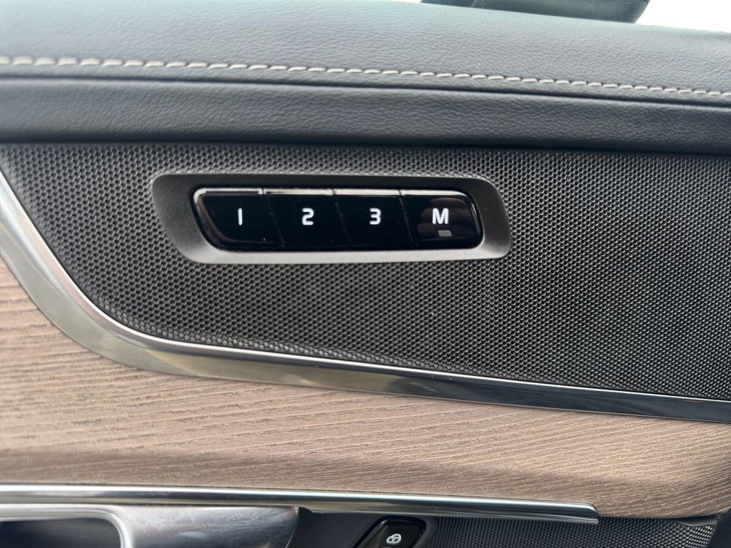 Certified 2025 Volvo XC90 B5 Plus image 12