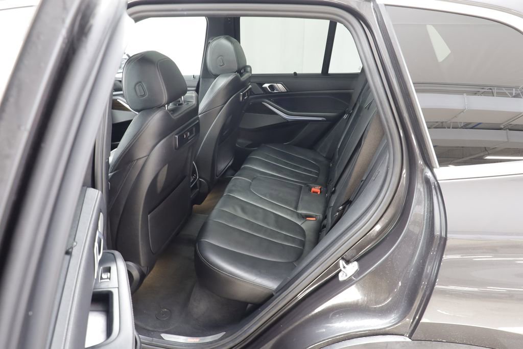 Used 2021 BMW X5 xDrive45e w/ Premium Package image 16