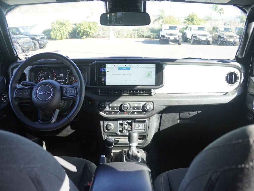 Used 2024 Jeep Gladiator Sport image 25