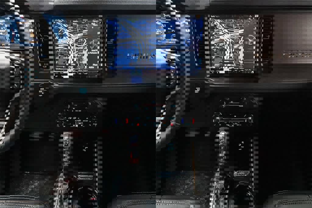 New 2025 Ford Bronco Badlands image 11