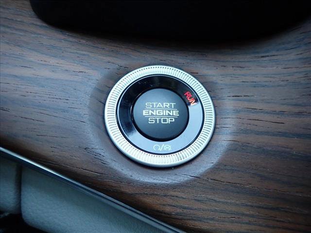 Used 2022 Jeep Grand Cherokee Summit w/ Advanced Protech Group IV AWD/4WD image 23