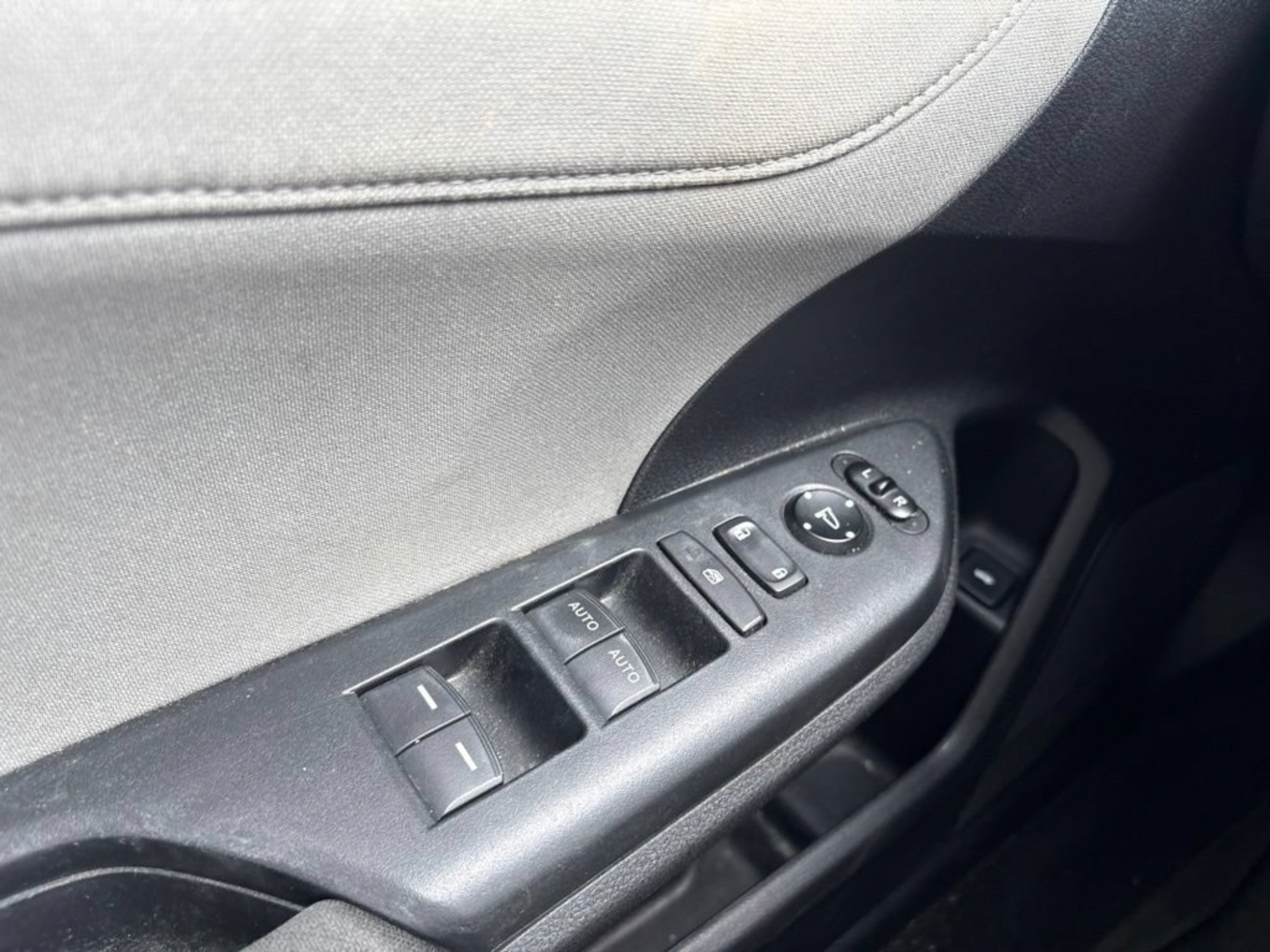 Used 2019 Honda Civic EX image 11