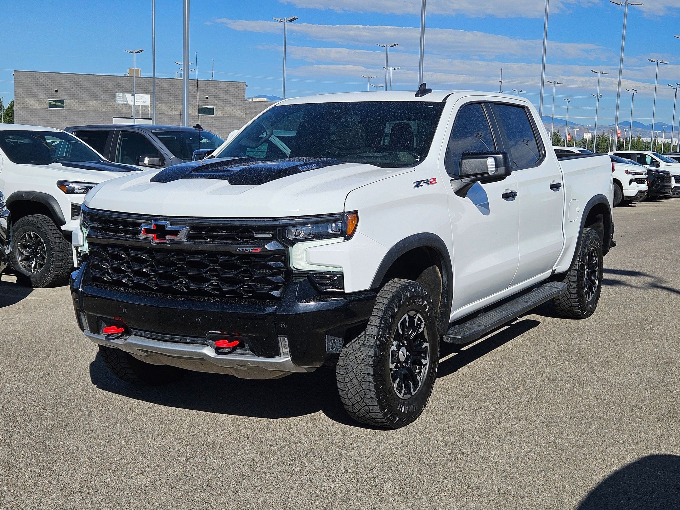 Used 2025 Chevrolet Silverado 1500 ZR2 w/ Technology Package AWD/4WD image 8