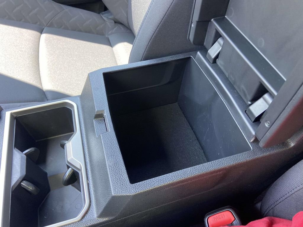 Used 2025 Toyota Tacoma SR5 RWD image 28