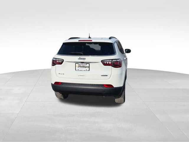 Used 2022 Jeep Compass Latitude image 9