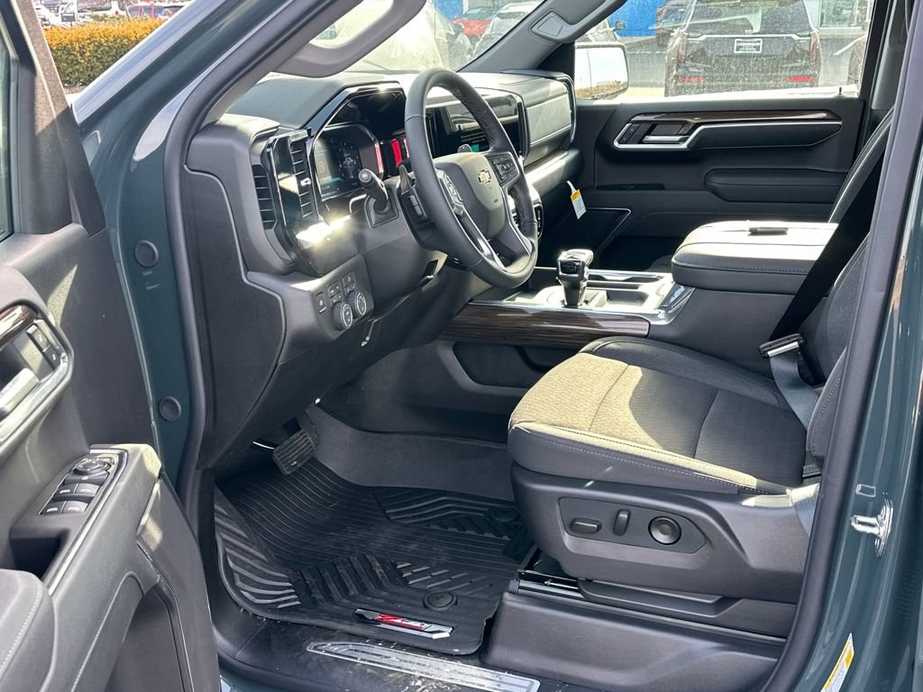 New 2026 Chevrolet Silverado 1500 LT image 10