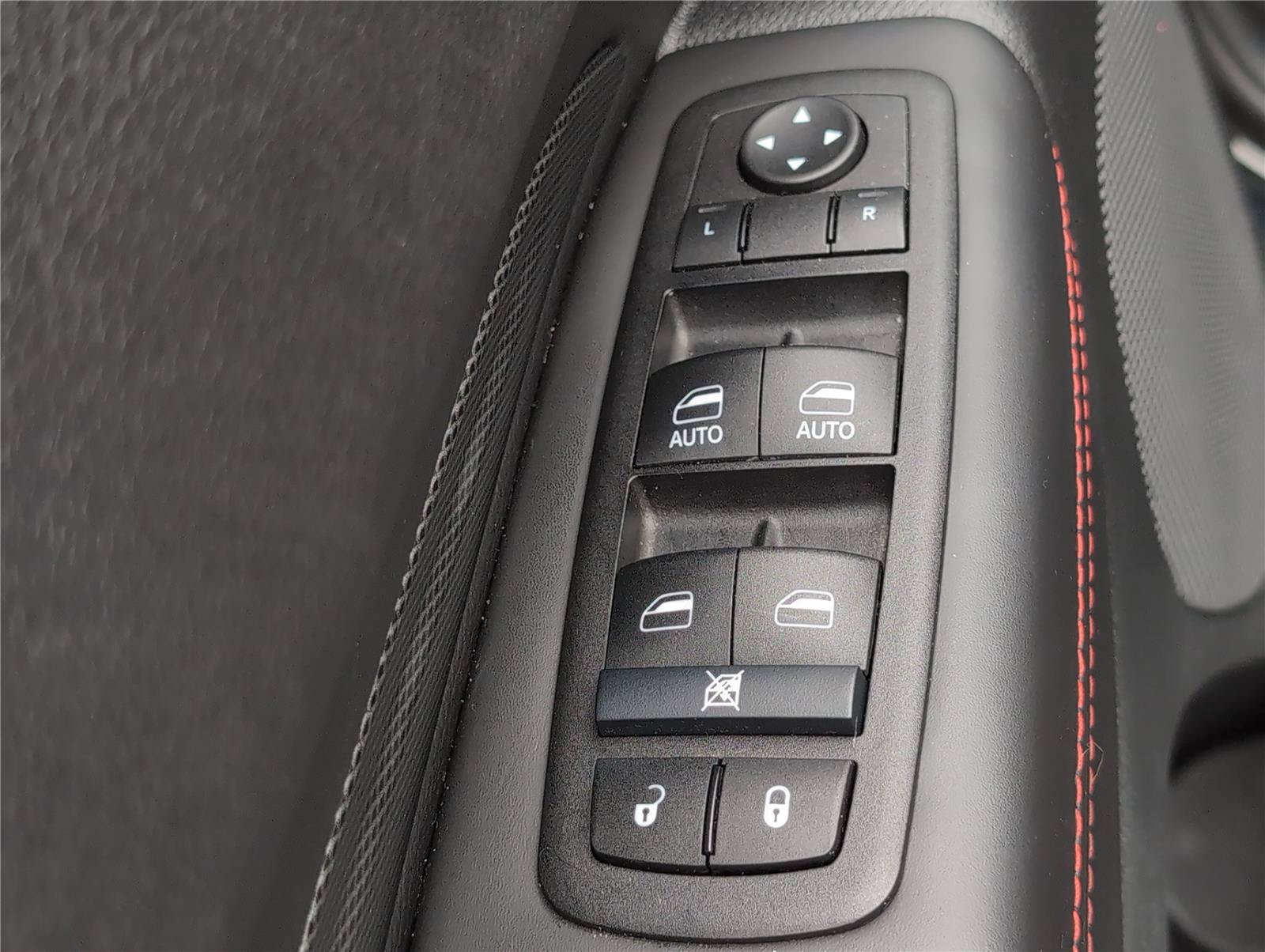 Used 2024 Dodge Durango GT AWD/4WD image 19
