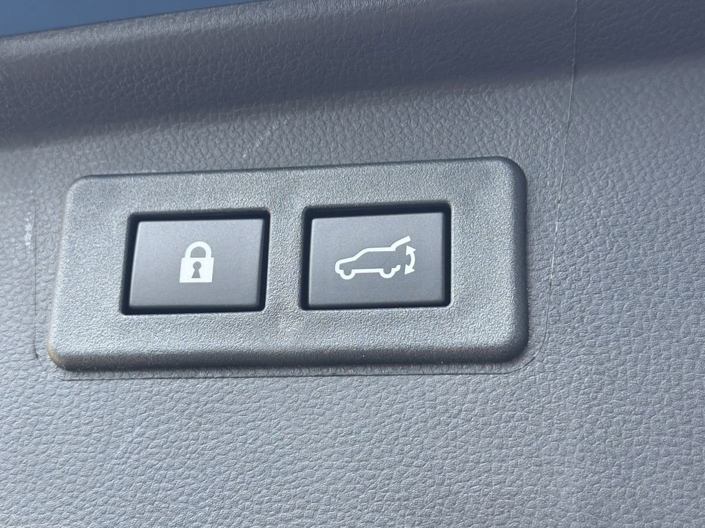 Certified 2024 Subaru Outback Wilderness AWD/4WD image 11