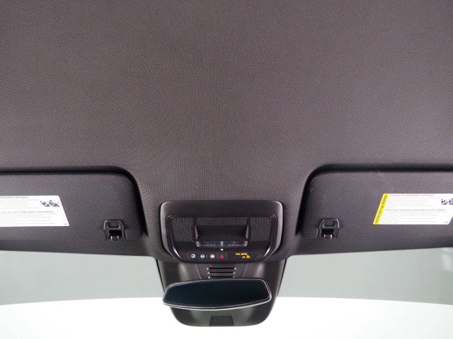 Used 2024 Chevrolet Equinox EV RS image 70