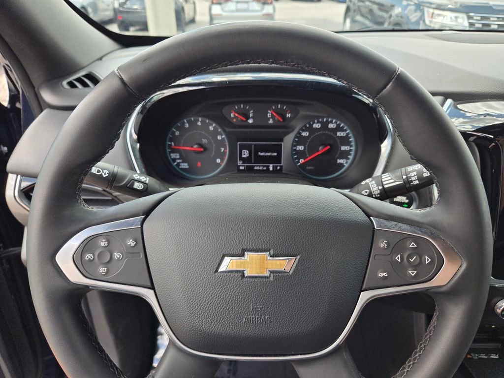 Certified 2023 Chevrolet Traverse LT FWD image 30