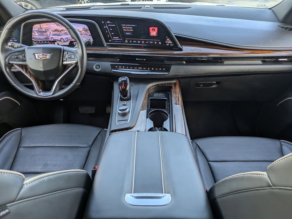 Used 2021 Cadillac Escalade ESV Premium Luxury w/ LPO, Radiant Package image 20