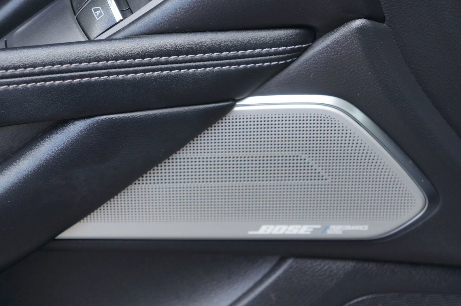 Used 2020 INFINITI Q60 3.0t Luxe w/ Cargo Package image 26