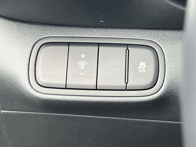 Used 2023 Hyundai Kona SEL w/ Cargo Package image 18