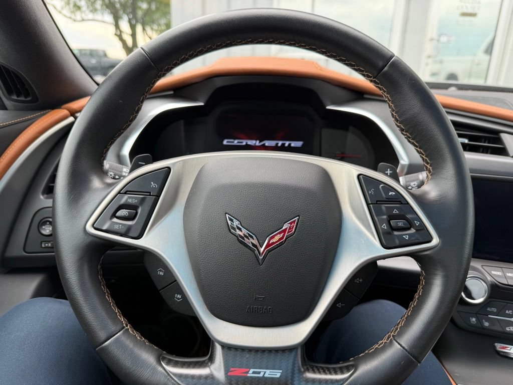 Used 2015 Chevrolet Corvette Z06 w/ 3LZ Preferred Equipment Group RWD image 13
