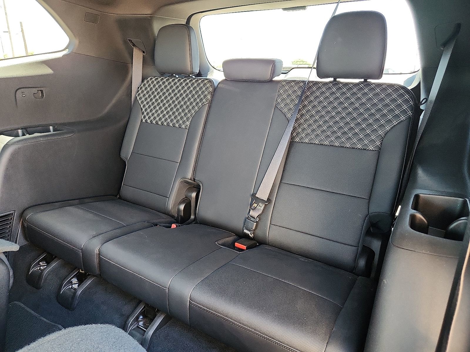 Used 2024 GMC Acadia Denali w/ Super Cruise Package FWD image 11