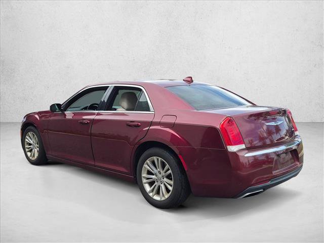 Used 2017 Chrysler 300 Limited w/ Driver Convenience Group RWD image 4