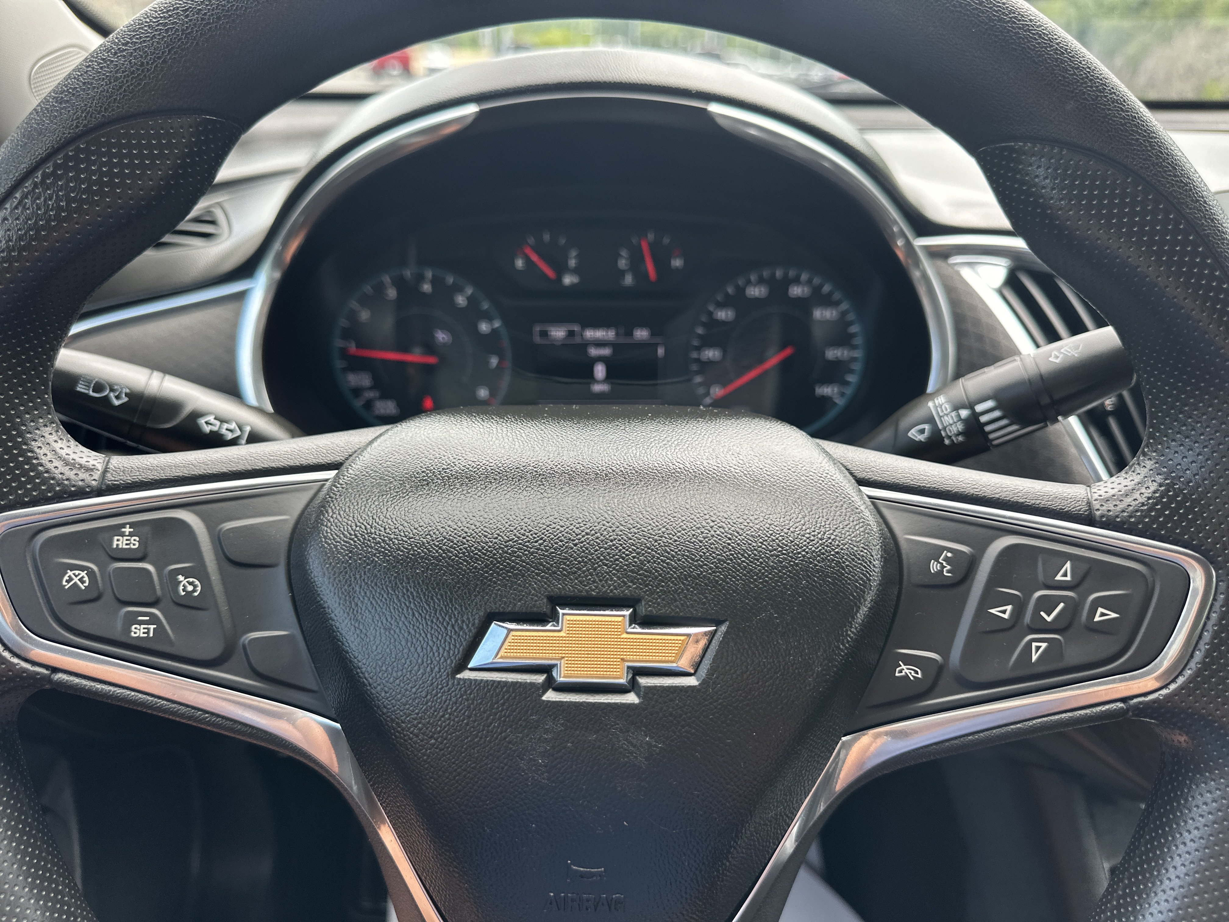 Used 2021 Chevrolet Malibu LT FWD image 13