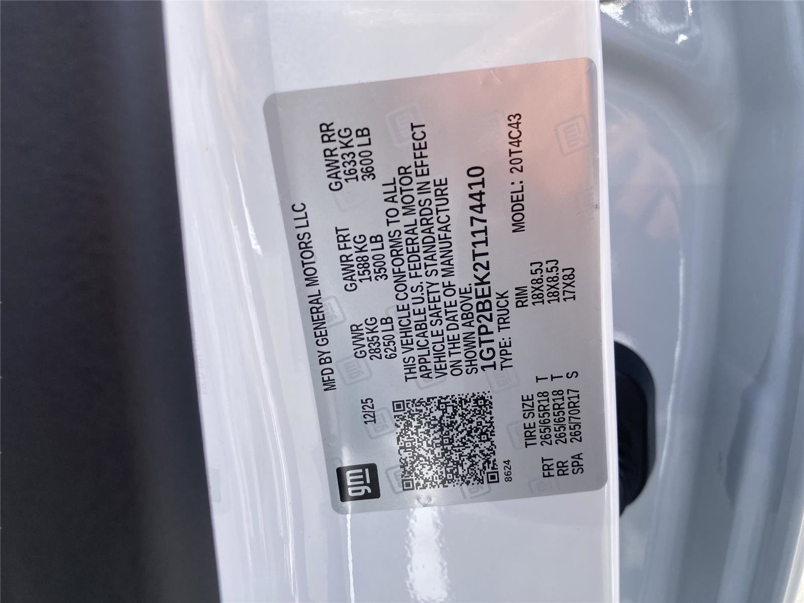 New 2026 GMC Canyon Elevation w/ Convenience Package image 12