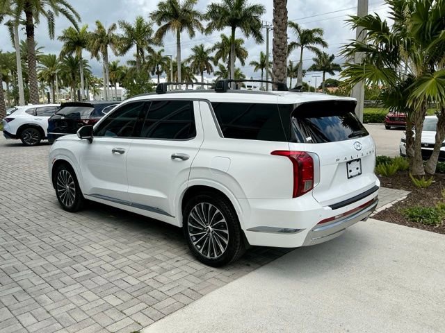 Used 2023 Hyundai Palisade Calligraphy w/ Winter Package image 4