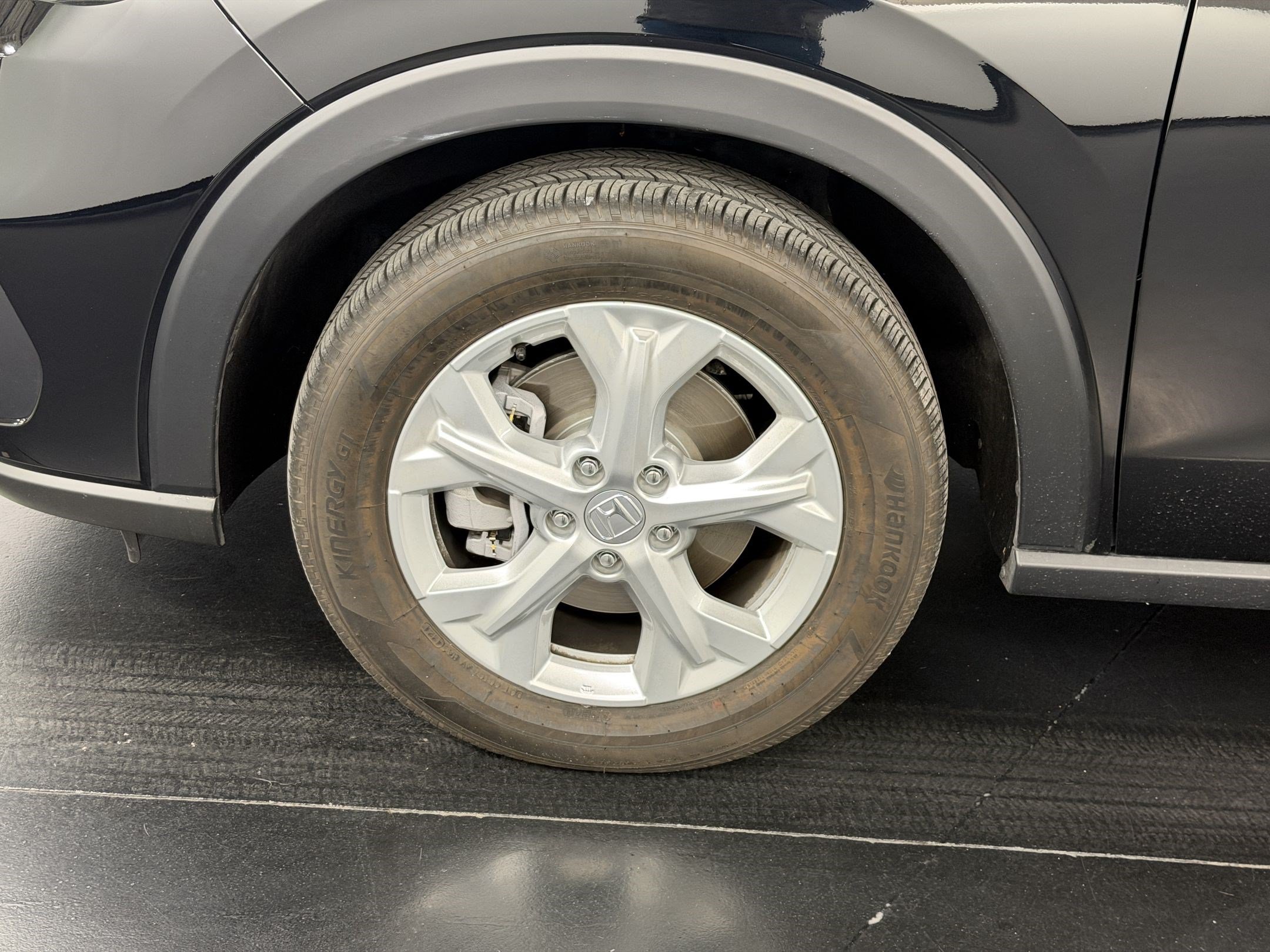 Certified 2025 Honda HR-V LX image 12
