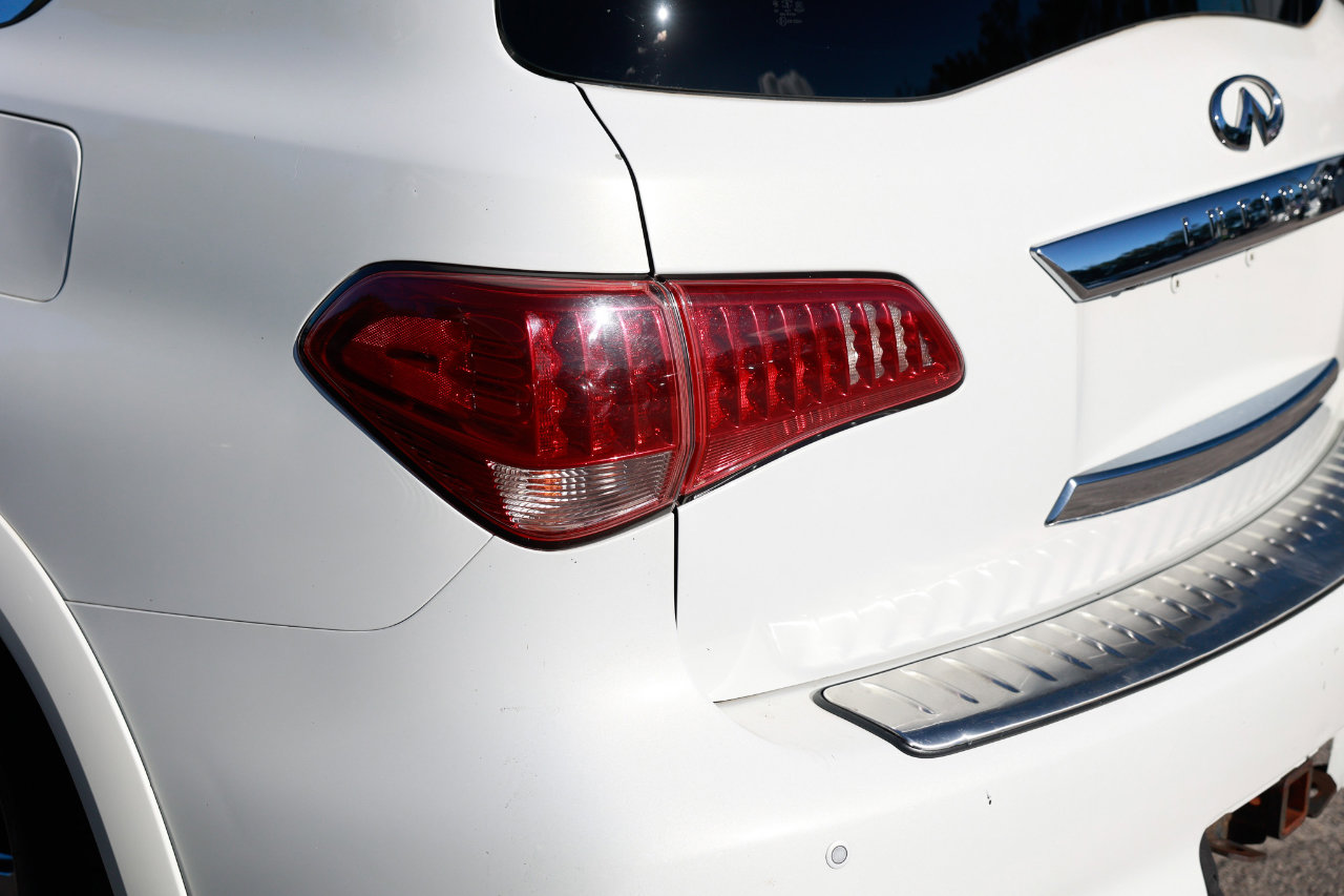 Used 2012 INFINITI QX56 2WD w/ Deluxe Touring Pkg image 28