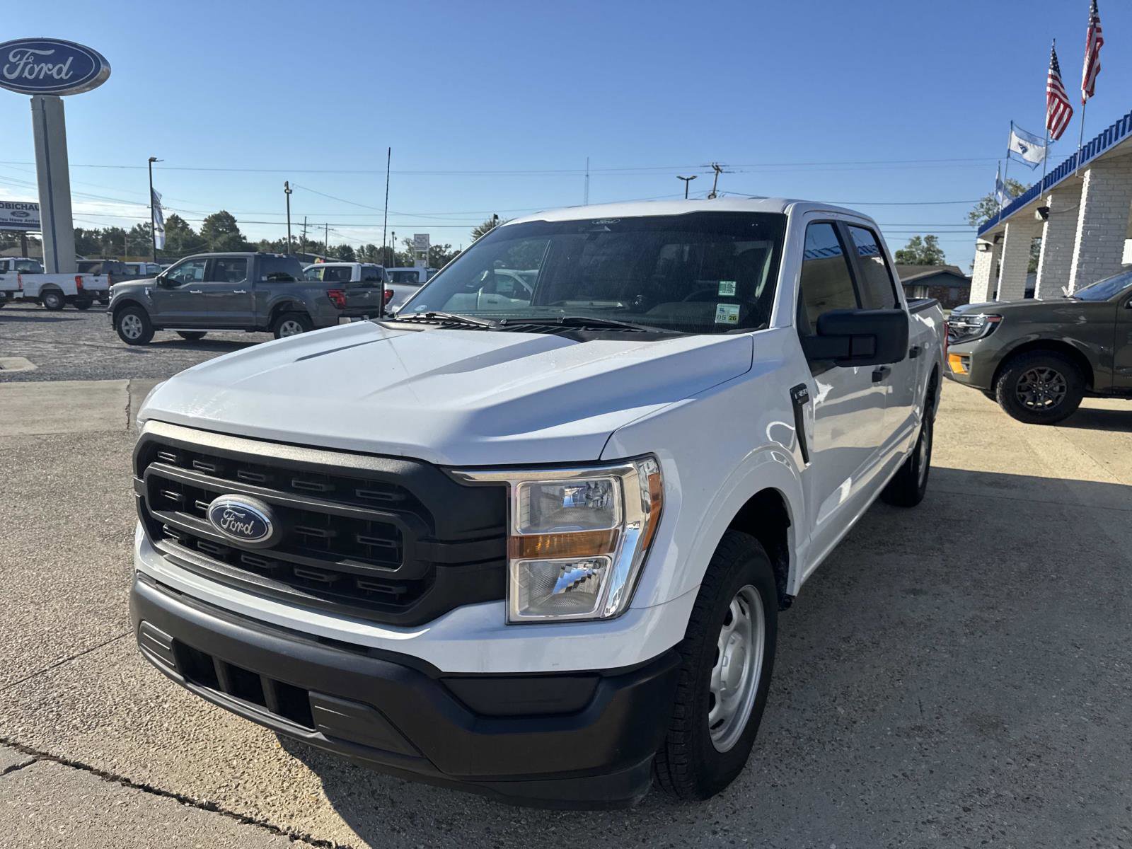 Used 2022 Ford F150 XL w/ Trailer Tow Package image 3
