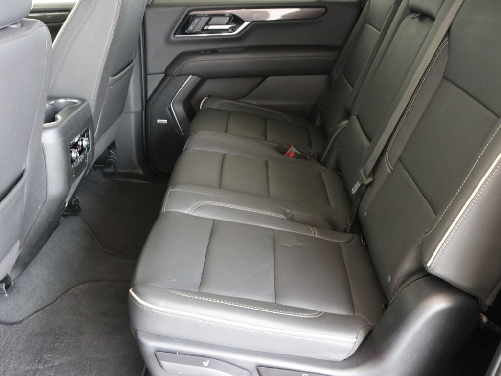 Used 2025 GMC Yukon XL Elevation AWD/4WD image 30