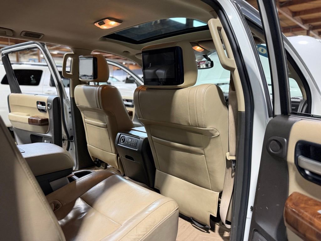 Used 2008 Toyota Sequoia Platinum AWD/4WD image 28